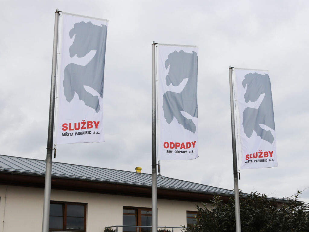 vlajky-sluzby-mesta-pardubic
