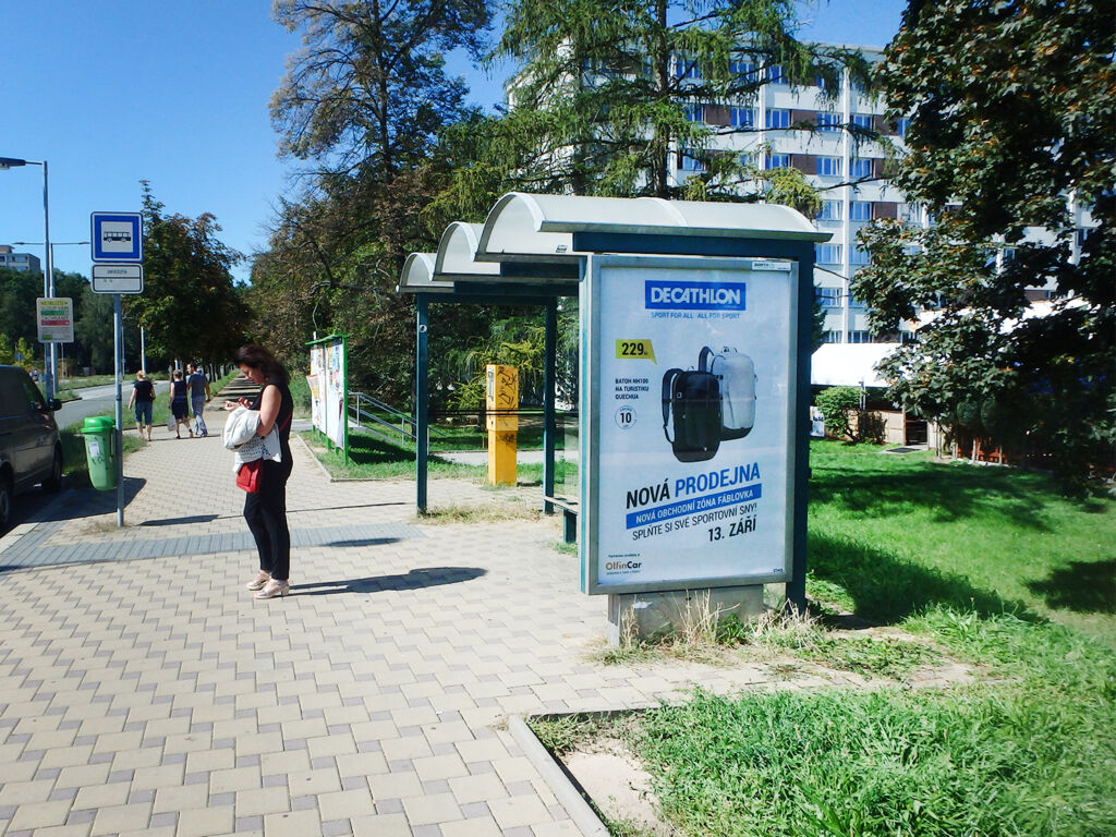 clv-na-zastavce-decathlon