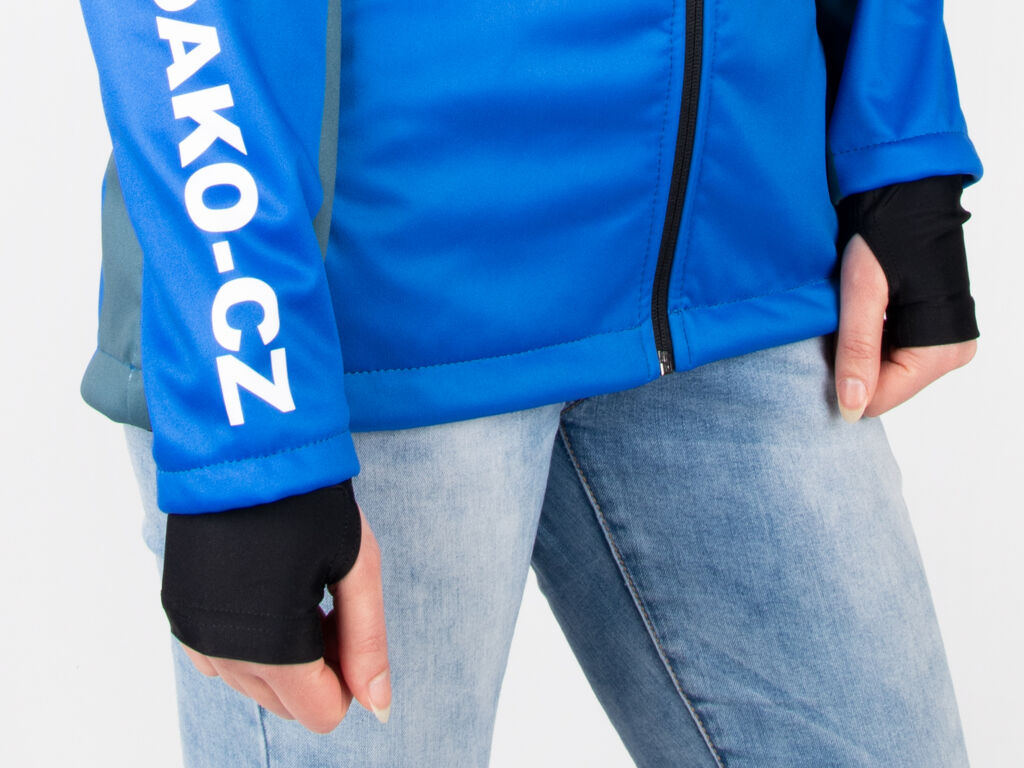 detail-rukavu-bundy-dako