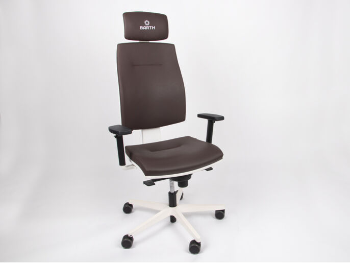 koleckova-zidle-barth