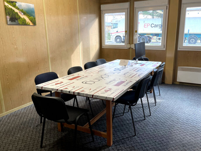 reference-ep_cargo-8